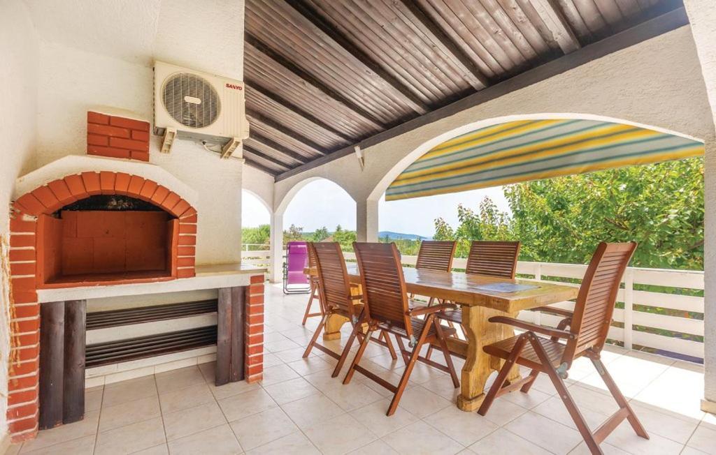 Apartments Vesna Pinezići المظهر الخارجي الصورة