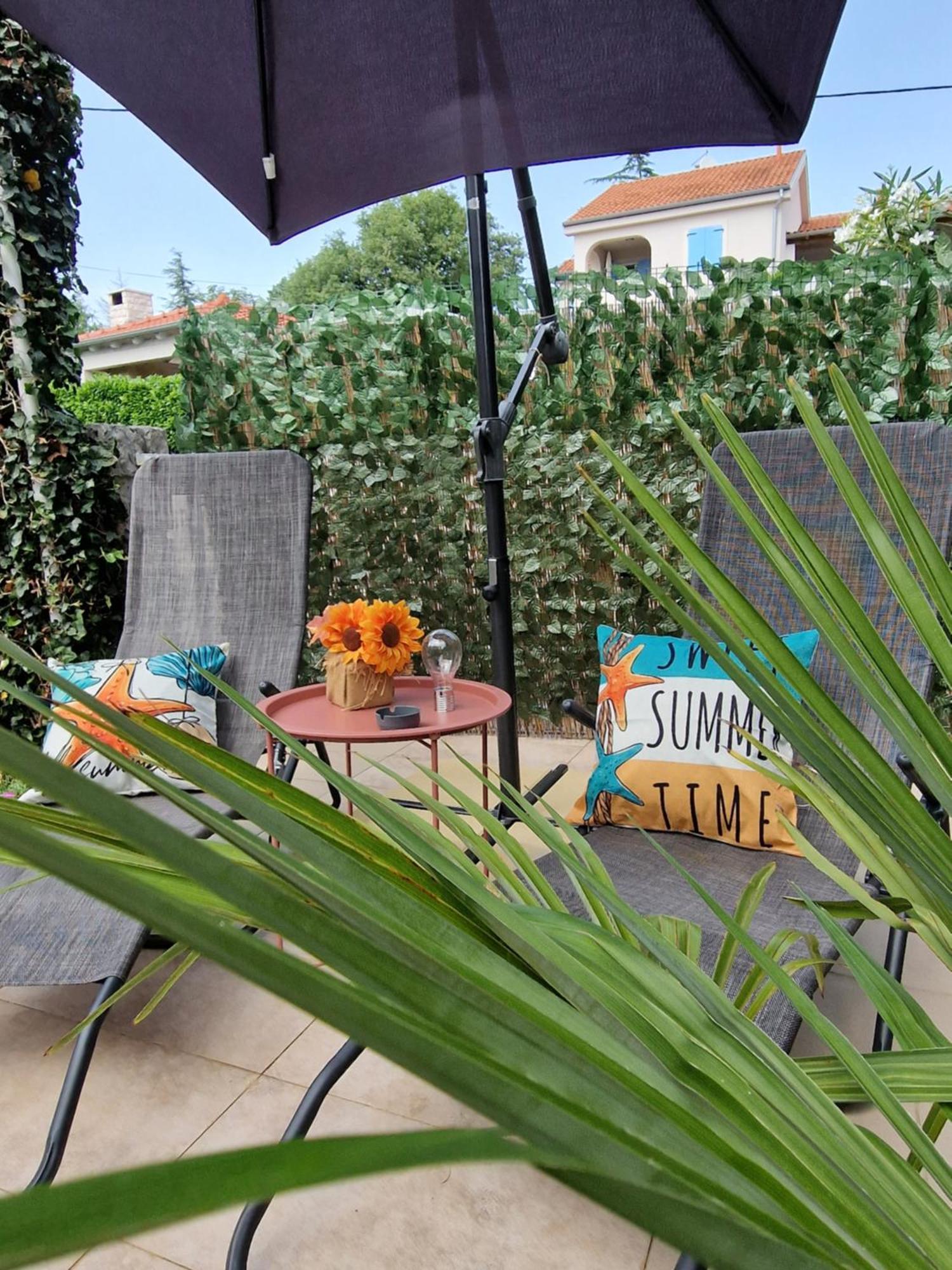 Apartments Vesna Pinezići المظهر الخارجي الصورة
