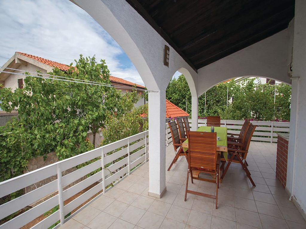 Apartments Vesna Pinezići المظهر الخارجي الصورة